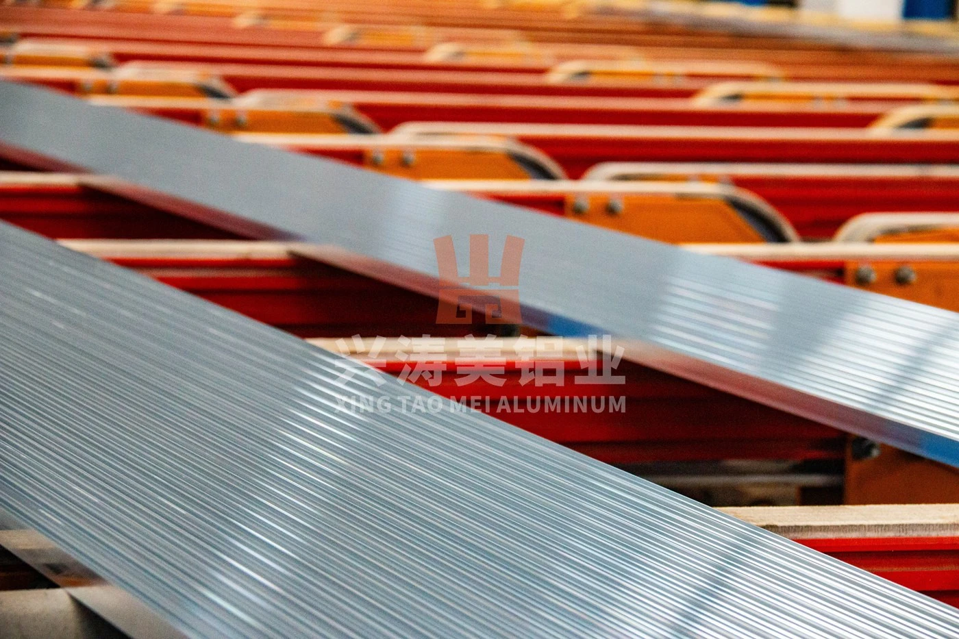 custom-aluminium-extrusion-solutionsimg 2 custom-aluminium-extrusion-solutionsimg 2